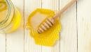 فوائد عسل النحل للبشرة الدهنية