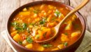 شوربة الطماطم والبطاطا: قوام مميز ولذيذ!