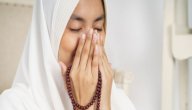 كيفية اداء العمرة للنساء