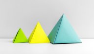 كيف تصنع هرمًا من الورق؟
