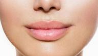 أسباب تغير لون الشفاه