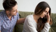 كيف تتعاملين مع زوجك الذي لا يغار عليك؟