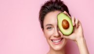 فوائد الأفوكادو للبشرة: تخلصي من الجلد الميت!