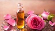 فوائد زيت الورد: لبشرتكِ، شفاهكِ، شعركِ!