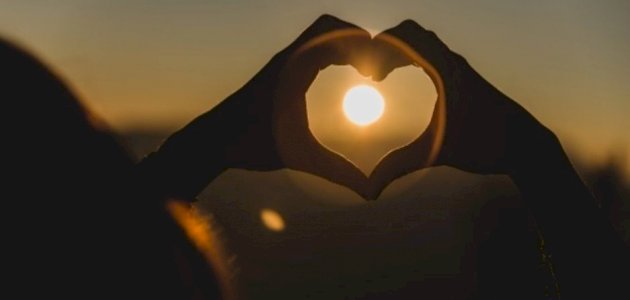 الفرق بين الحب والعشق والهيام