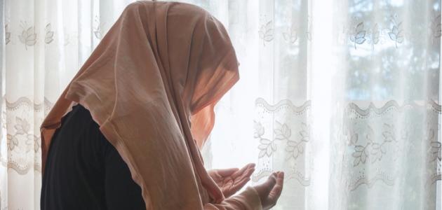 دعاء لفك الكرب وجلب الرزق