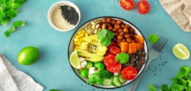 كيف احافظ على صحتي بالغذاء