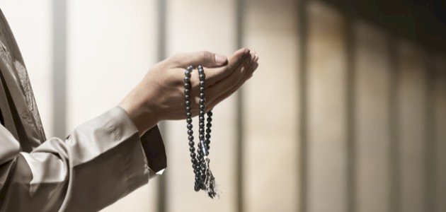 حكم إقامة العزاء