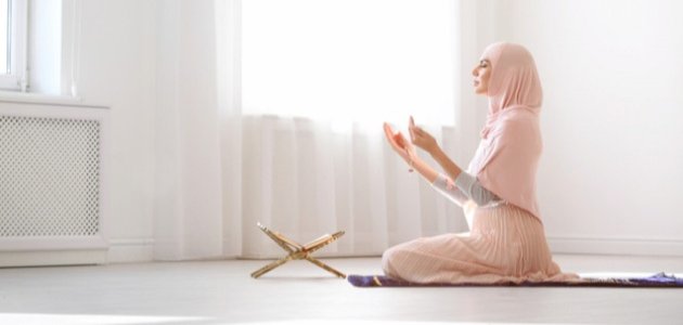 حكم الصلاة قبل وقتها