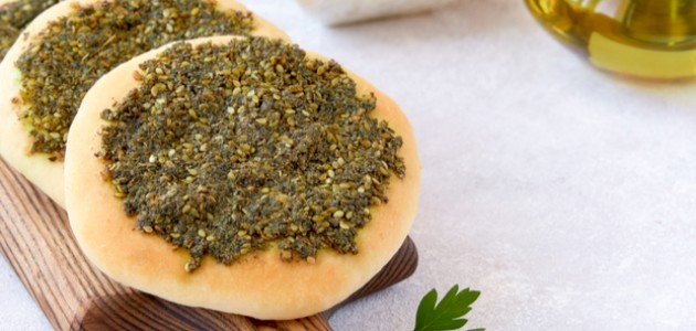 طريقة عمل مناقيش الزعتر