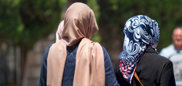 صفات المرأة المسلمة في القرآن والسنة