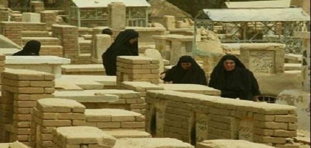 هل يجوز زيارة النساء للقبور