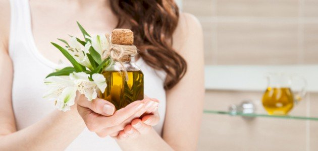 فوائد زيت الزيتون والخروع للشعر