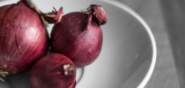 علاج ارتفاع درجة الحرارة بالبصل