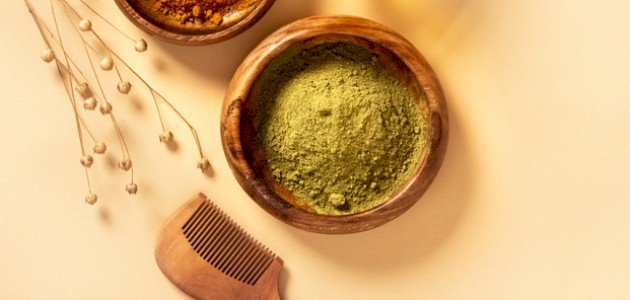 علاج تساقط الشعر للنساء بالأعشاب