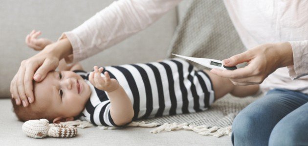 انخفاض درجة حرارة الرضيع