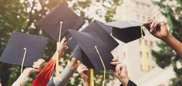 الفرق بين بكالوريوس وليسانس