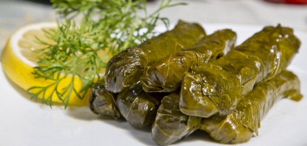 كم يحتاج ورق العنب لينضج في طنجرة الضغط؟