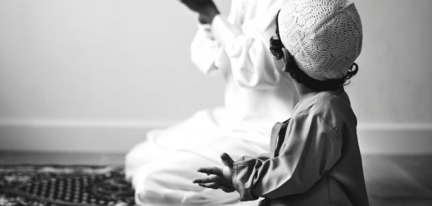 طرق لتشجيع الأطفال على الصلاة