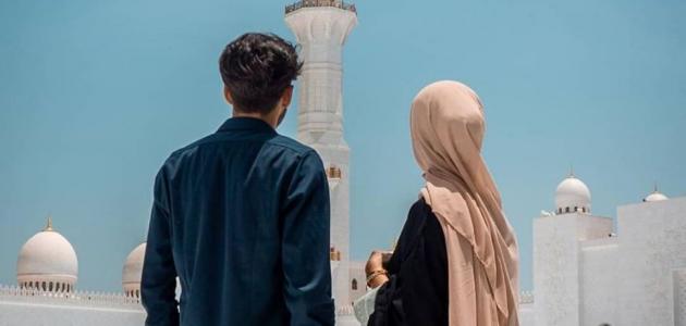 هل يجوز تقبيل الزوجة في رمضان