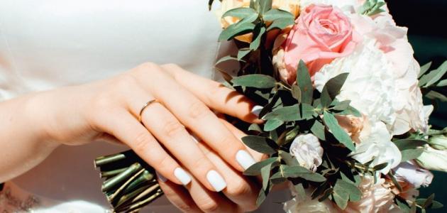أسس اختيار فستان الخطوبة