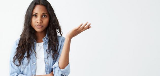 هل تتساءلين عن أسباب تشابك الشعر من الجذور؟
