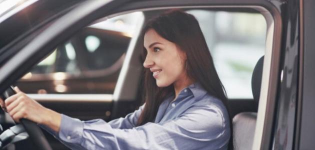 كيف تتعاملين مع سيارتك الكهربائية وتحافظين عليها؟