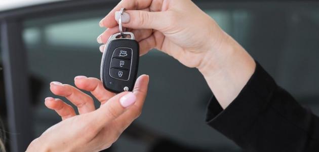 ما هي طريقة إخراج المفتاح المكسور من الباب؟