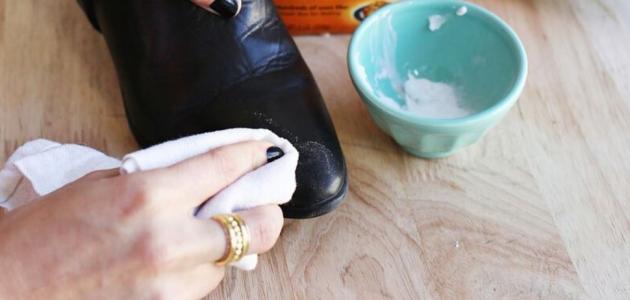 بهذه الطريقة نظّفي الأحذية الجلدية