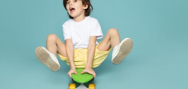 أسباب لطاقة طفلك الزائدة، وكيف تتعاملين معها؟