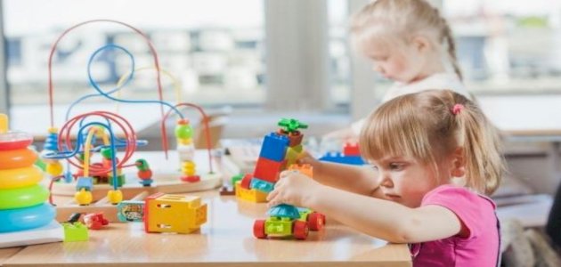 5 أنشطة مفيدة للأطفال في الحضانة