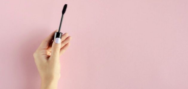 5 طرق مبتكرة لاستخدام الماسكارا الشفافة