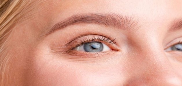 5 نصائح مكياج لصاحبات العيون الزرقاء