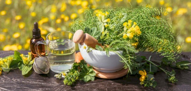 وصفات الطب البديل لمرض الروماتيزم: هل تثقين بها؟