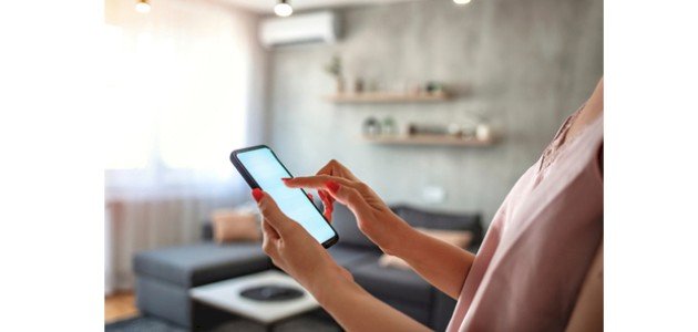كيف تعرفين أن هاتفكِ مراقب؟ وكيف تتصرفين حال التجسس عليه؟