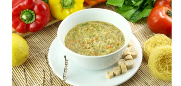 إليكِ طريقة تحضير شوربة الشعيرية بخطوات سهلة!