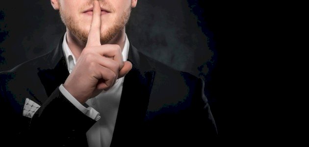 إليكِ طرق التعامل مع الرجل الذي لا يعبر عن مشاعره