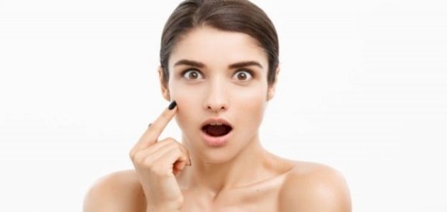 ظهور حبوب حمراء في الوجه