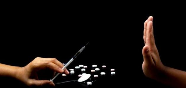 اثر المخدرات على المشابك
