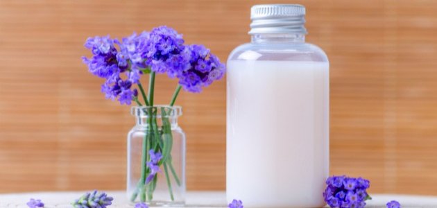 طريقة عمل شامبو طبيعي لتكثيف الشعر