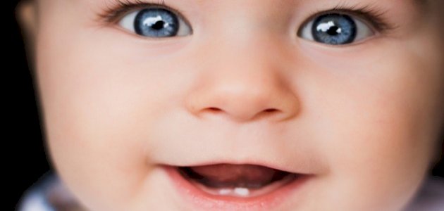 ظهور الاسنان عند الرضيع