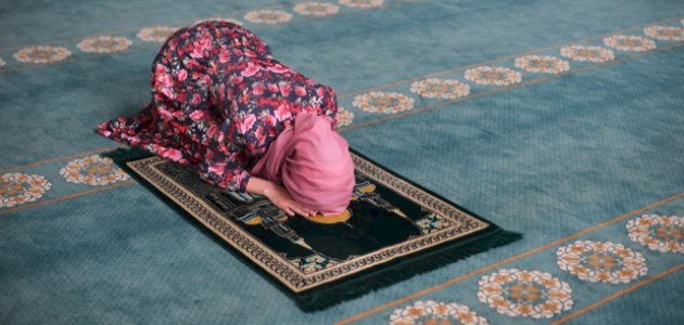 ما هو سبب شعورك بثقل الرأس عند السجود؟